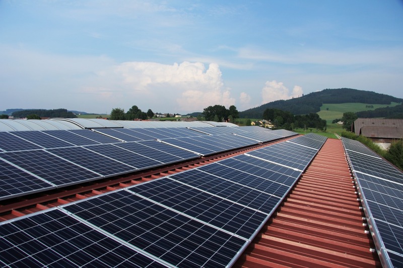 Domowy magazyn energii – kto go potrzebuje?